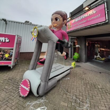 sarah op loopband